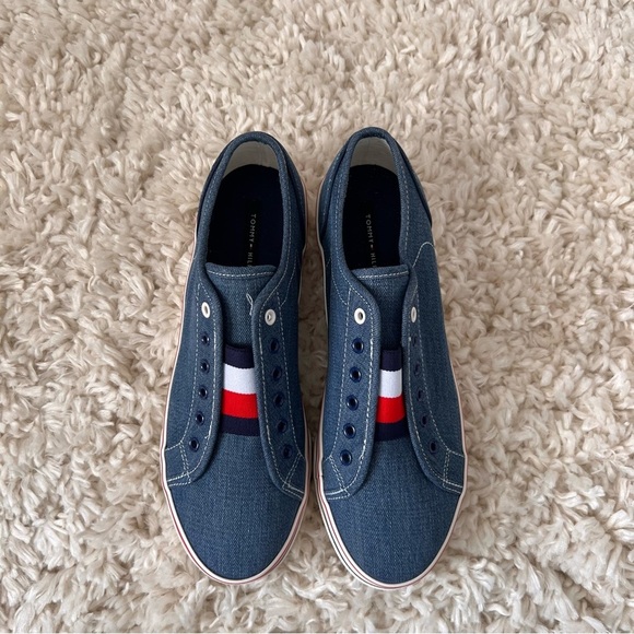 Tommy Hilfiger Women’s Balie Casual Platform Slip on sneakers - Picture 5 of 9